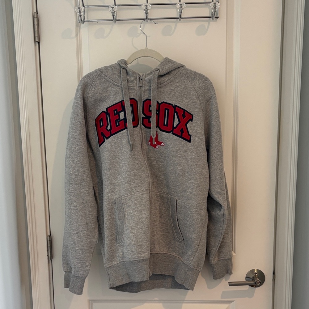 Antigua Gray Boston Red Sox Hoodie